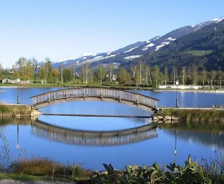 בית נופש Landhaus Am See *